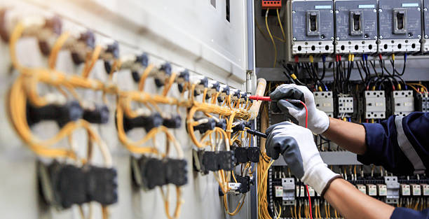 Professional Electrician technician working in South Fulton, GA